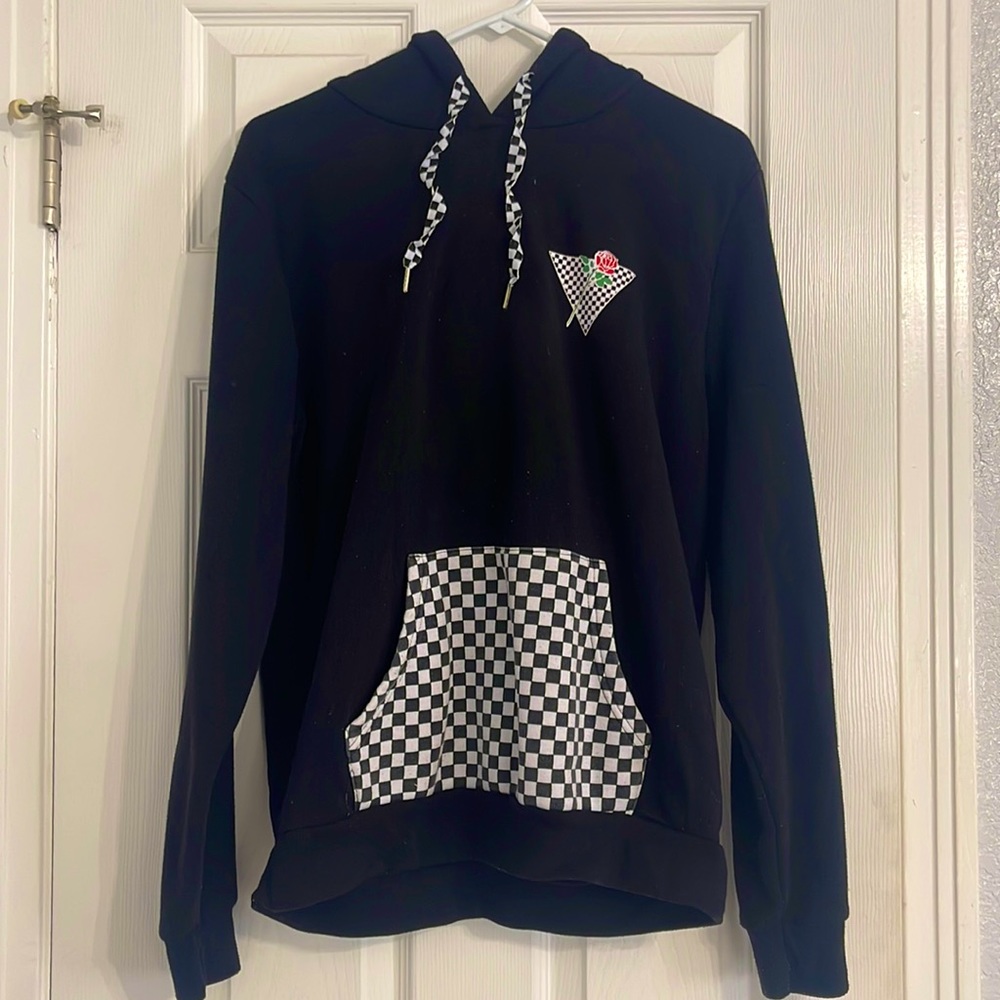 Black hoodie with checkered aspects size M from rue21